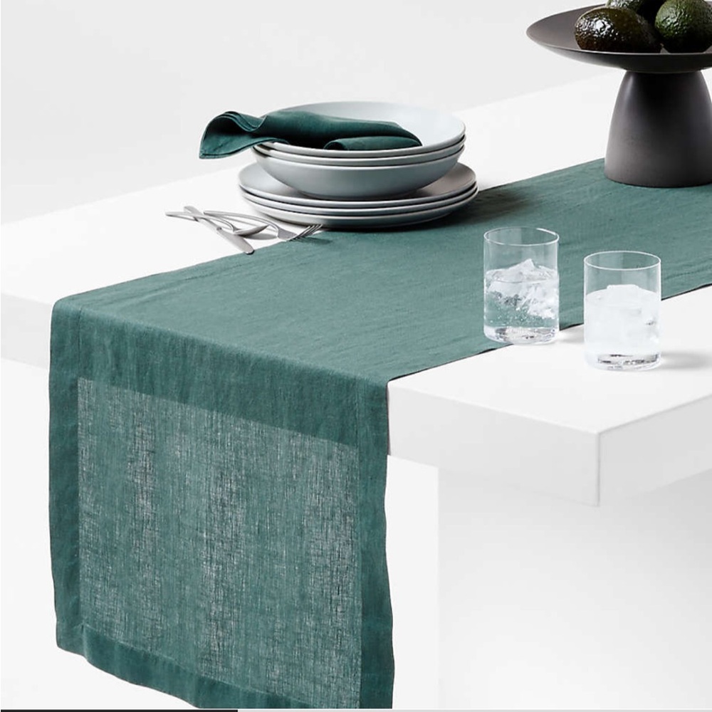 🌙 B19 - Marin 120" Pine Green EUROPEAN FLAX ™-Certified Linen Table Runner